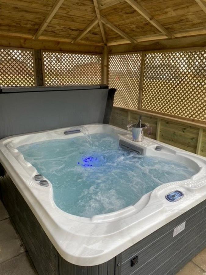 Hollicarrs - Bluebell Lodge Riccall Екстериор снимка